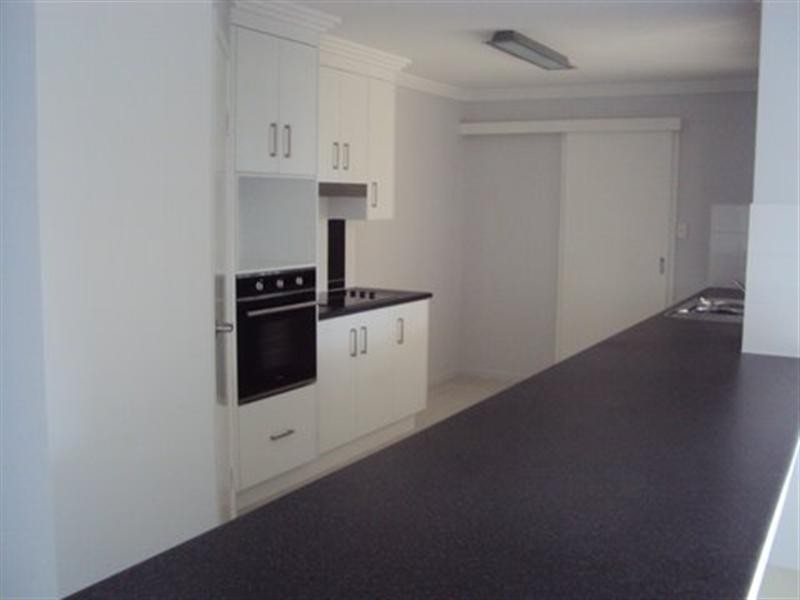 67 Buxton Drive, Gracemere QLD 4702