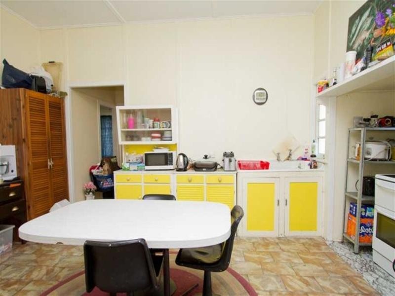 340 Rhodes Street, Koongal QLD 4701