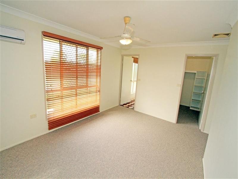 4 Esme Place, Gracemere QLD 4702