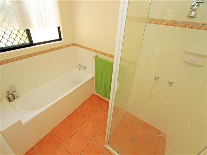 36 Card Street, Berserker QLD 4701