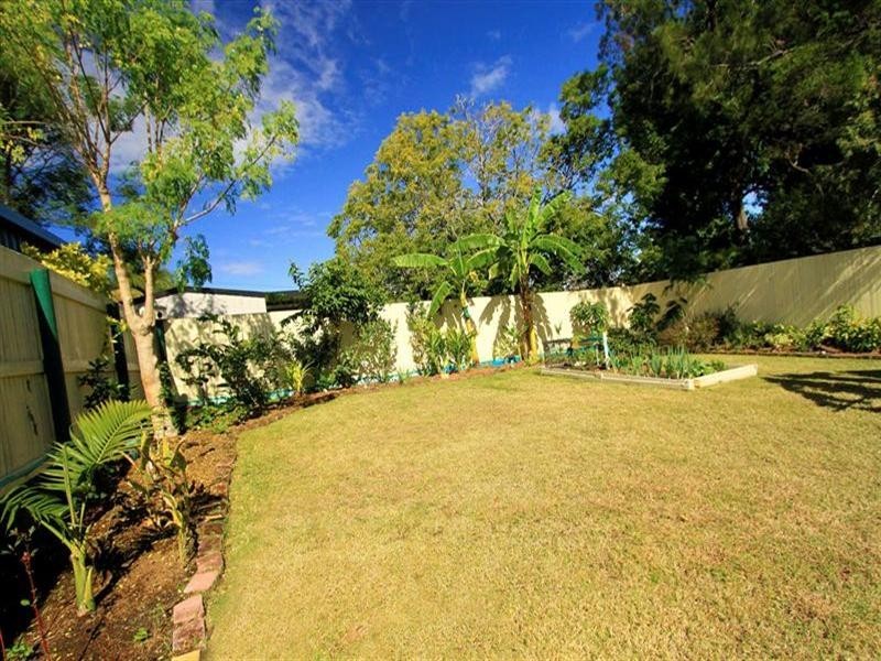 36 Card Street, Berserker QLD 4701