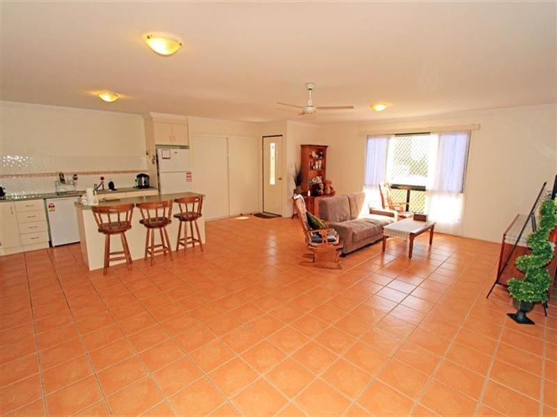 36 Card Street, Berserker QLD 4701