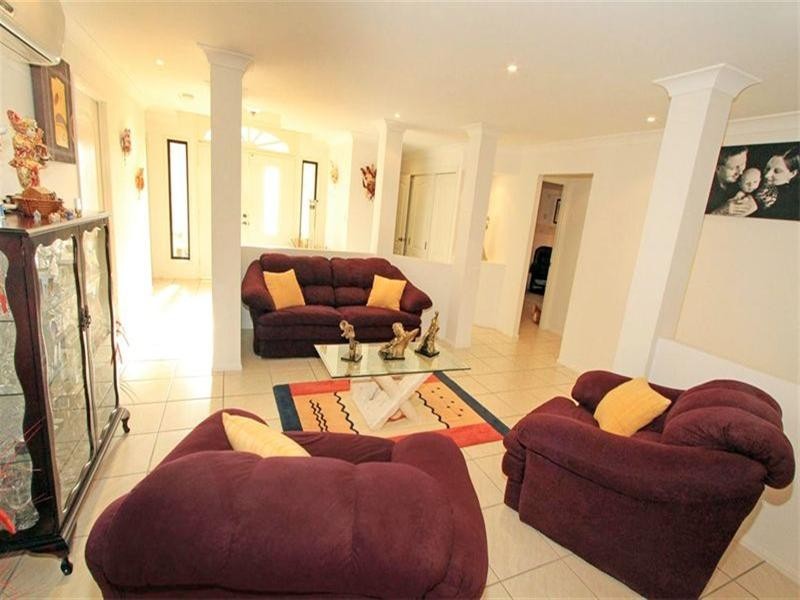 2 Magnolia Court, Frenchville QLD 4701