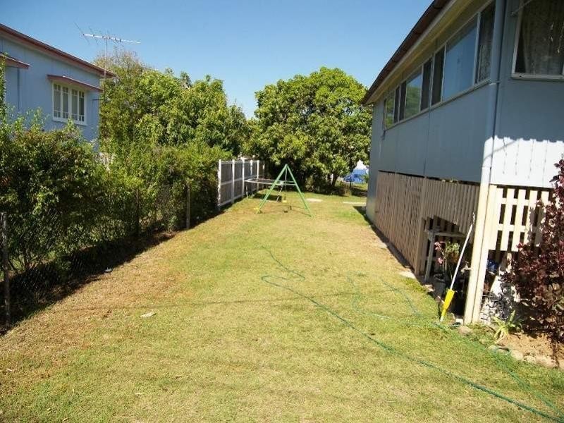 16 Musgrave Street, Berserker QLD 4701