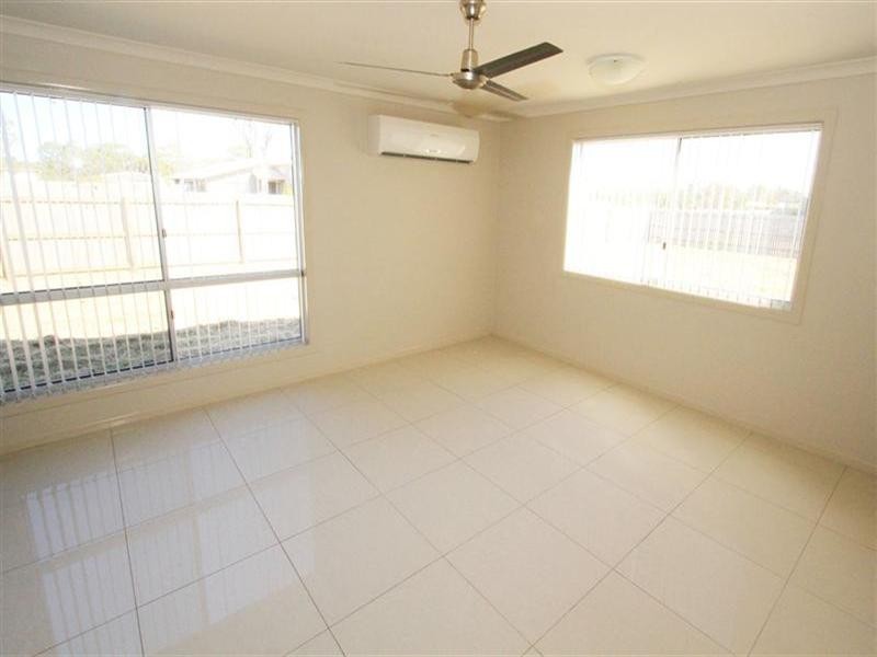 16 Maree Crescent, Gracemere QLD 4702