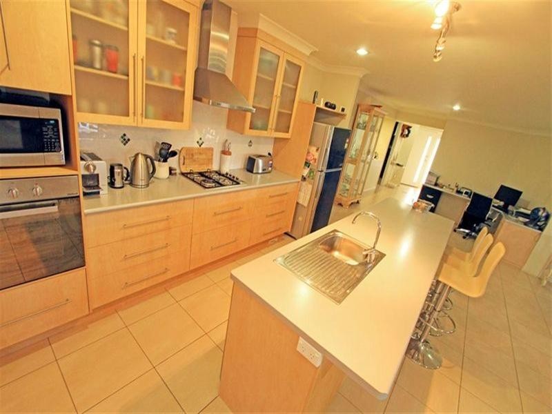 6 Mamalis Street, Gracemere QLD 4702