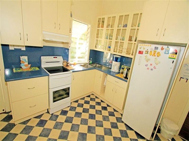 92 Rundle Street, Wandal QLD 4700