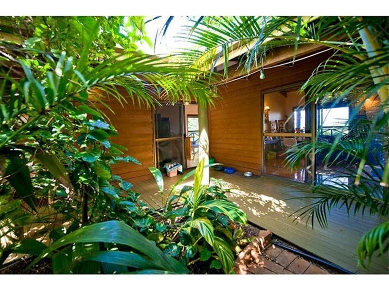 40 Springcreek Close, The Caves QLD 4702