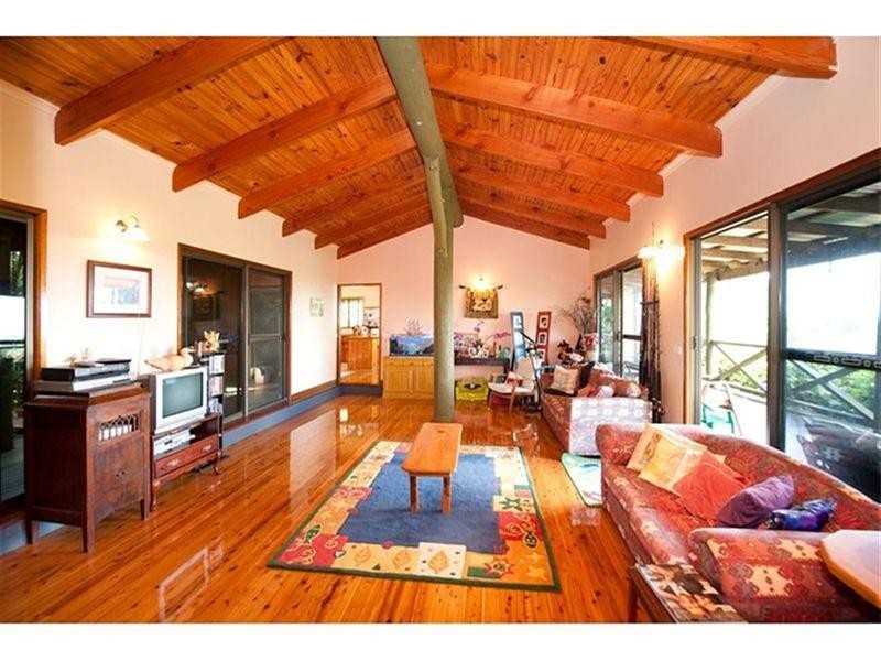 40 Springcreek Close, The Caves QLD 4702