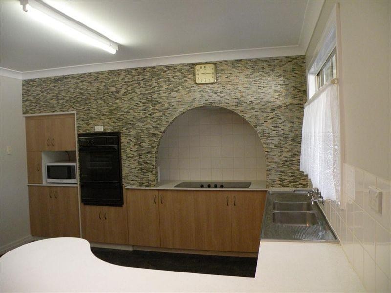 25 Harwood Street, Park Avenue QLD 4701