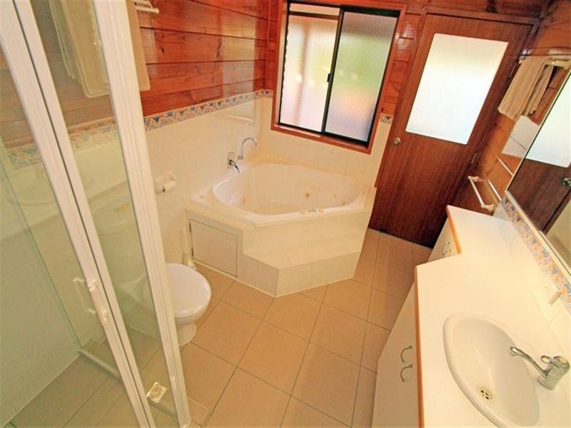 Lot 11 Maclyn Avenue, Belmont Creek Estate, Glenlee QLD 4711