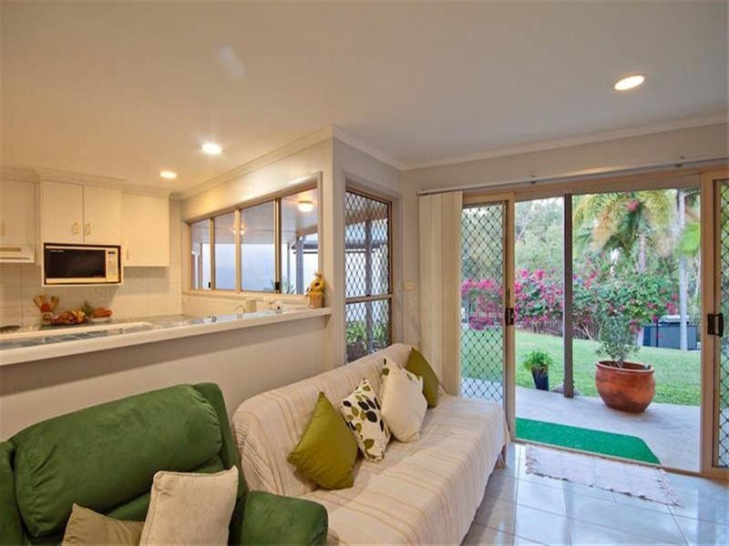 8 McRae Place, Frenchville QLD 4701