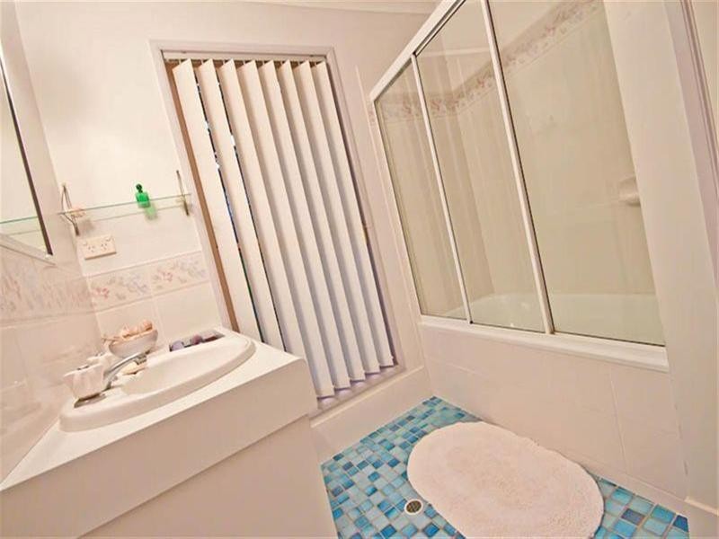 8 McRae Place, Frenchville QLD 4701