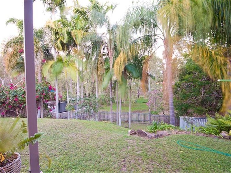 8 McRae Place, Frenchville QLD 4701