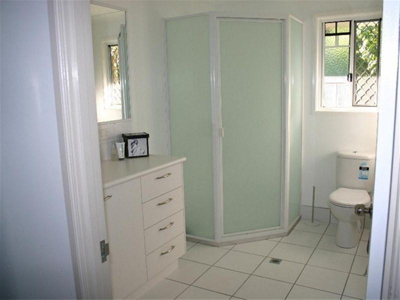 6 Athelstane Terrace, The Range QLD 4700