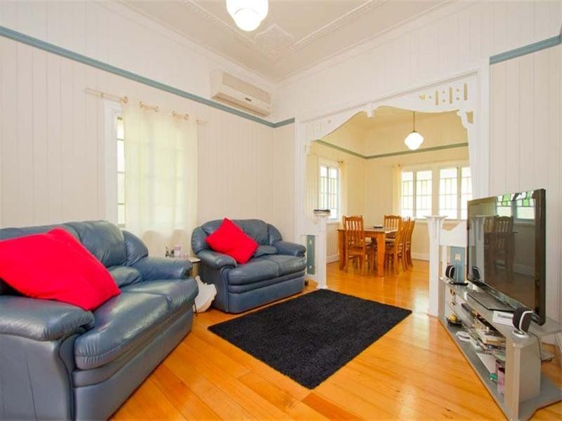 31 Edward Street, Berserker QLD 4701