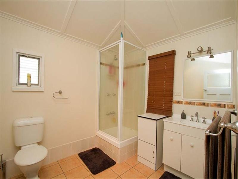 31 Edward Street, Berserker QLD 4701