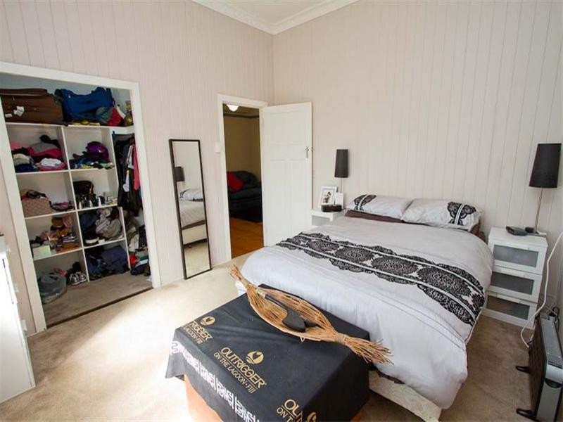 31 Edward Street, Berserker QLD 4701