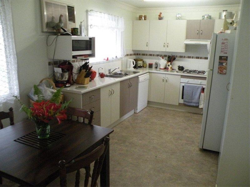 19 Harriette Street, Park Avenue QLD 4701