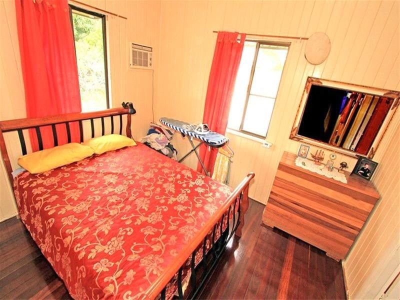 4 Jones Street, Wandal QLD 4700