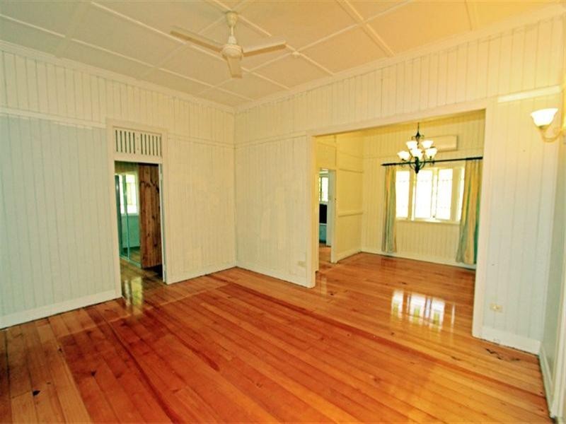 156 Quarry Street, The Range QLD 4700