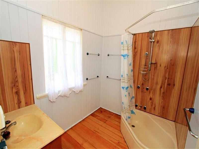 156 Quarry Street, The Range QLD 4700