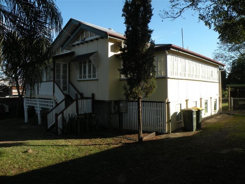 75 Armstrong Street, Berserker QLD 4701