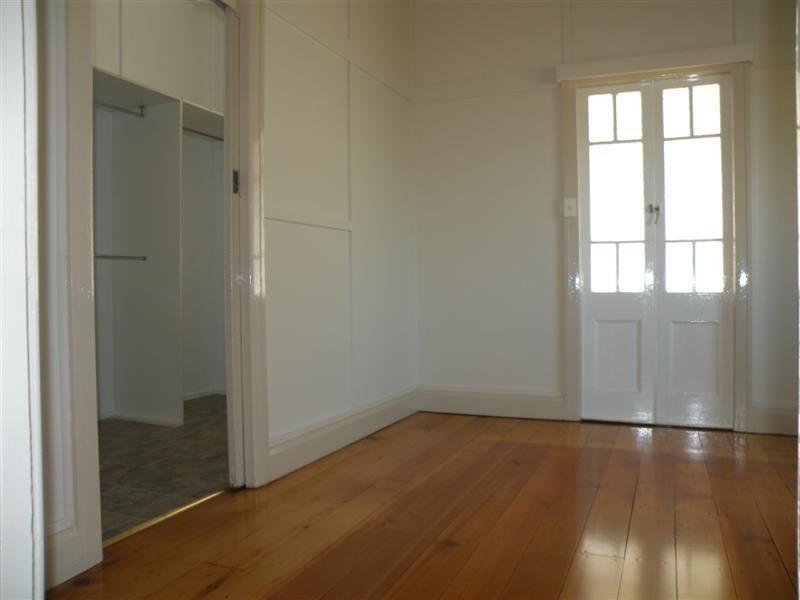 75 Armstrong Street, Berserker QLD 4701