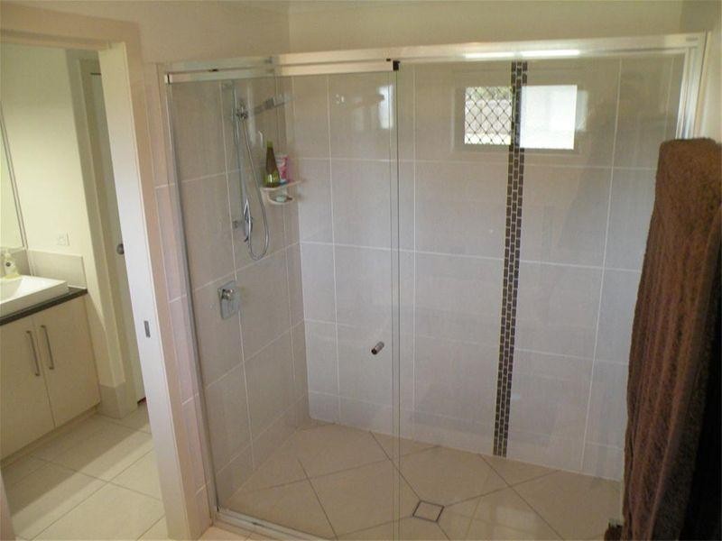 16 Stirling Drive, Rockyview QLD 4701