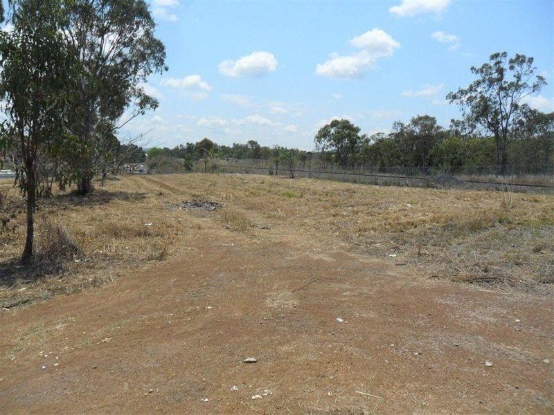 2 Corio Street, Kawana QLD 4701