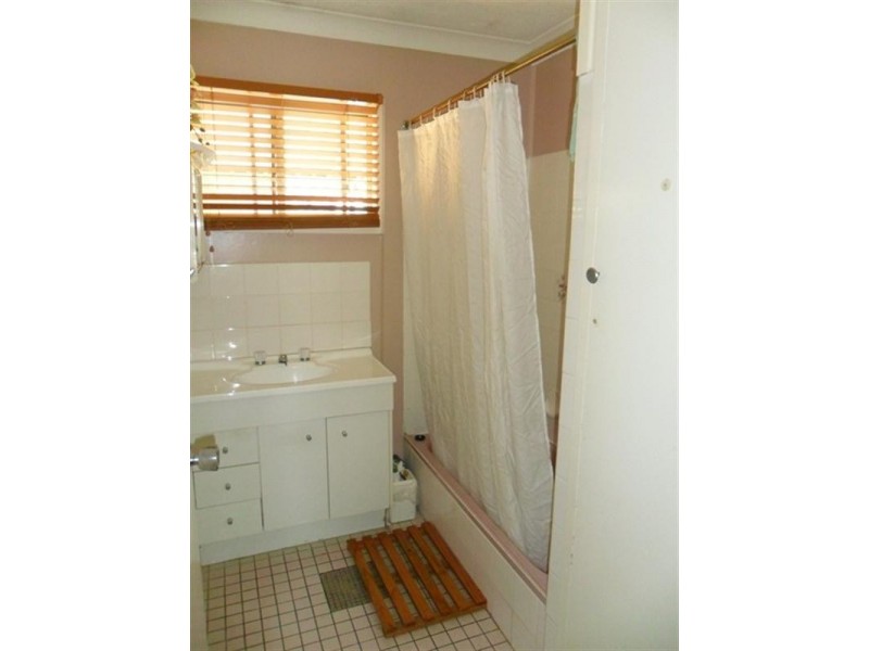 54 Larnach Street, Allenstown QLD 4700