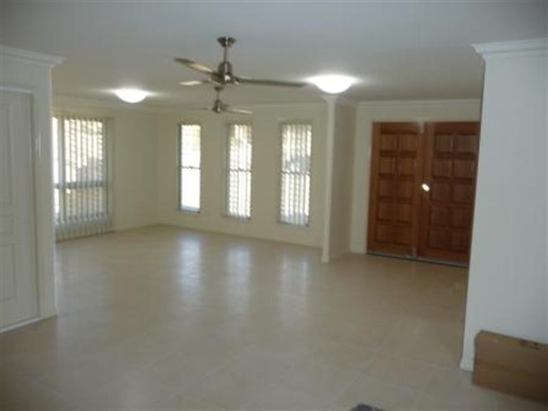 5 Mitchell Court, Gracemere QLD 4702