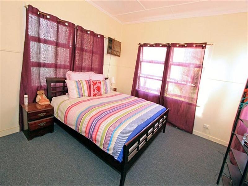 5 Underwood Street, Park Avenue QLD 4701