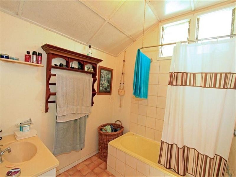 11 Birdwood Street, Wandal QLD 4700