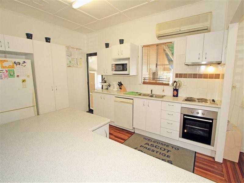 165 Thozet Road, Koongal QLD 4701