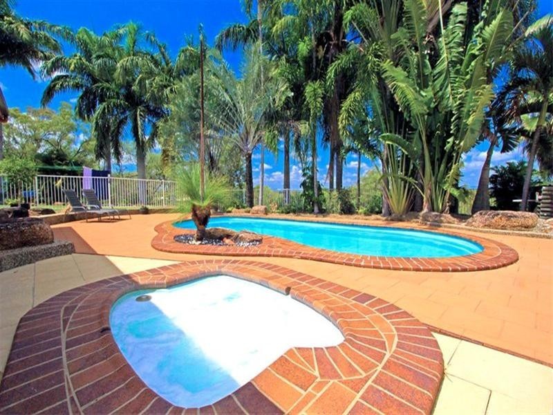 13 Gremalis Drive, Parkhurst QLD 4702