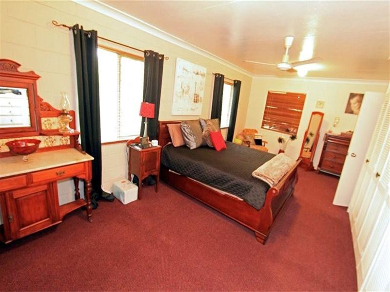 25 James Street, Gracemere QLD 4702