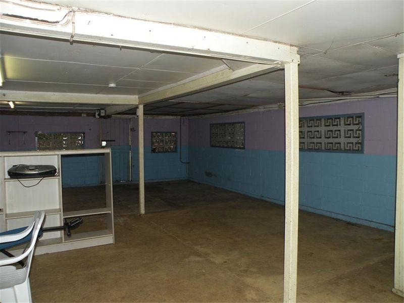 33 Cowap Street, Park Avenue QLD 4701