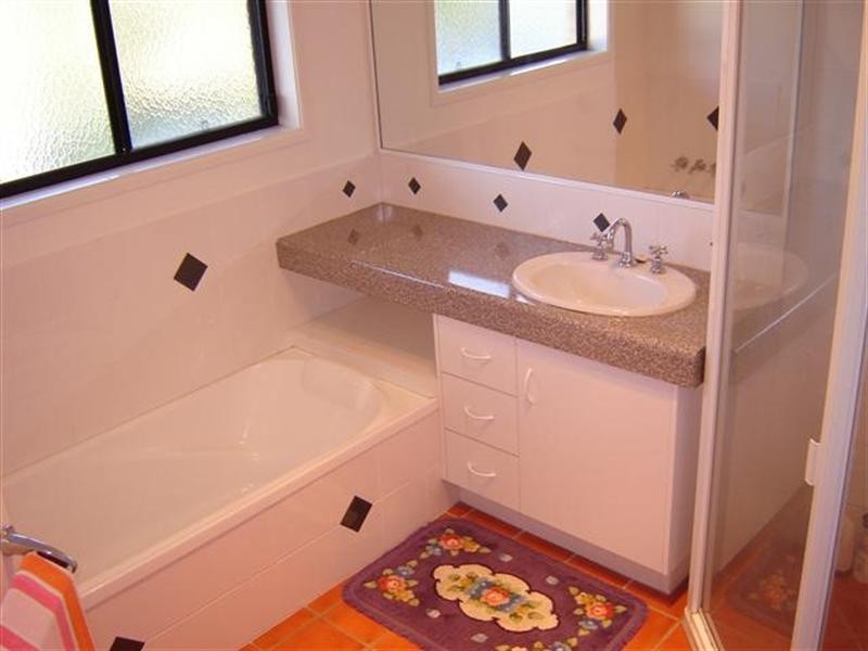 9 NEILL Street, Frenchville QLD 4701