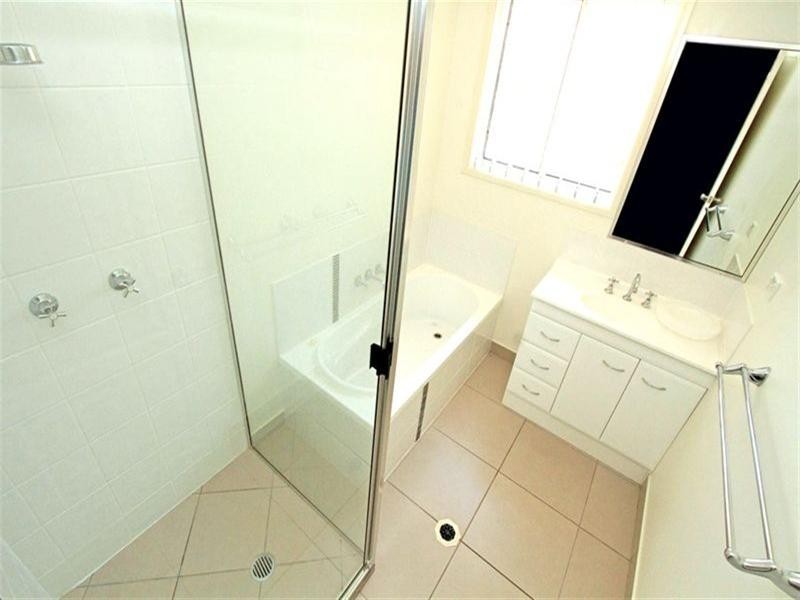 38 James Street, Gracemere QLD 4702