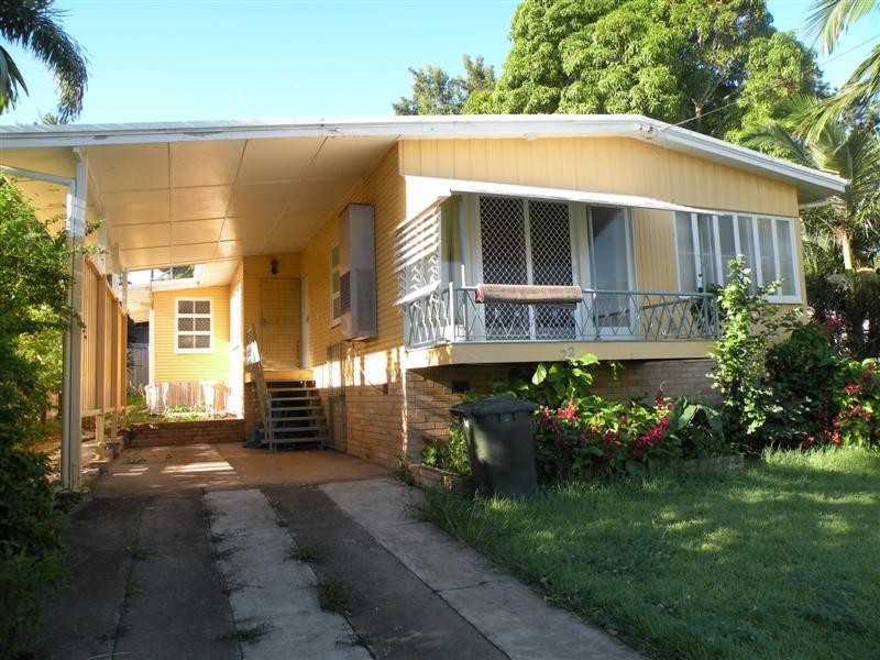 22 WAKEFIELD Street, The Range QLD 4700