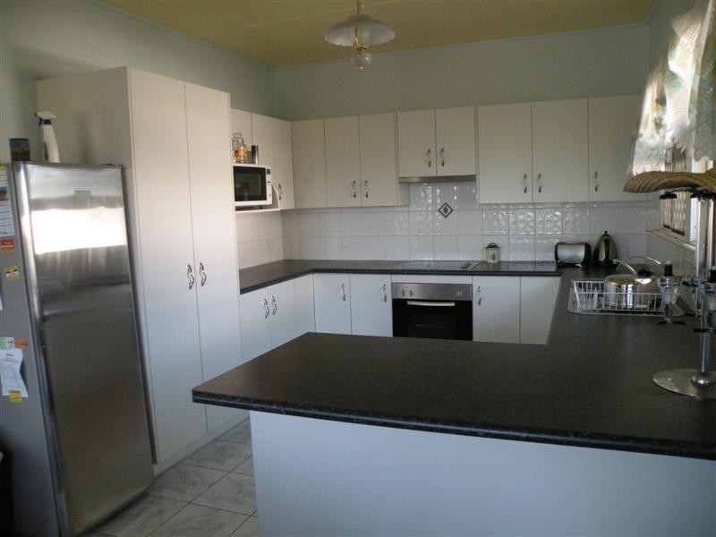 22 WAKEFIELD Street, The Range QLD 4700