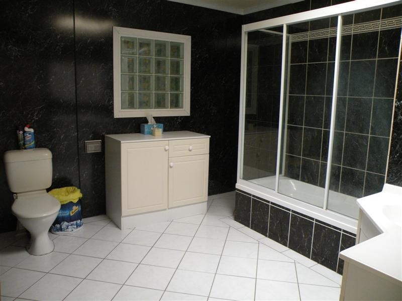 22 WAKEFIELD Street, The Range QLD 4700