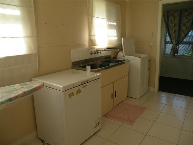 22 WAKEFIELD Street, The Range QLD 4700