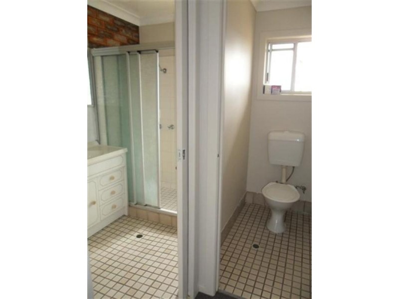 2/137 TALFORD Street, Allenstown QLD 4700