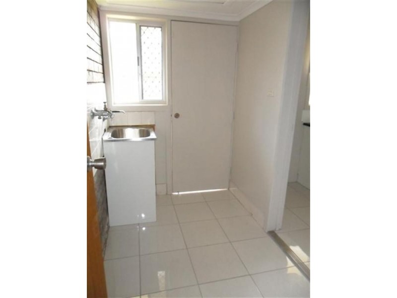 2/137 TALFORD Street, Allenstown QLD 4700