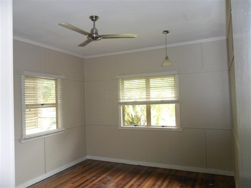 32 Bowen Terrace, The Range QLD 4700