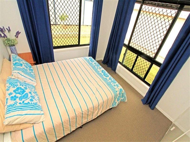 4 Kristin Close, Gracemere QLD 4702