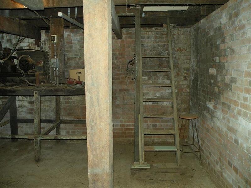 28 Morgan Street, Mount Morgan QLD 4714