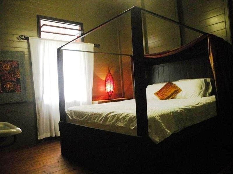 28 Morgan Street, Mount Morgan QLD 4714